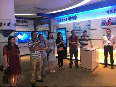 強強聯(lián)手，共繪智慧教育新藍圖——科大訊飛與合肥名師共建教育信息化聯(lián)合專家團隊